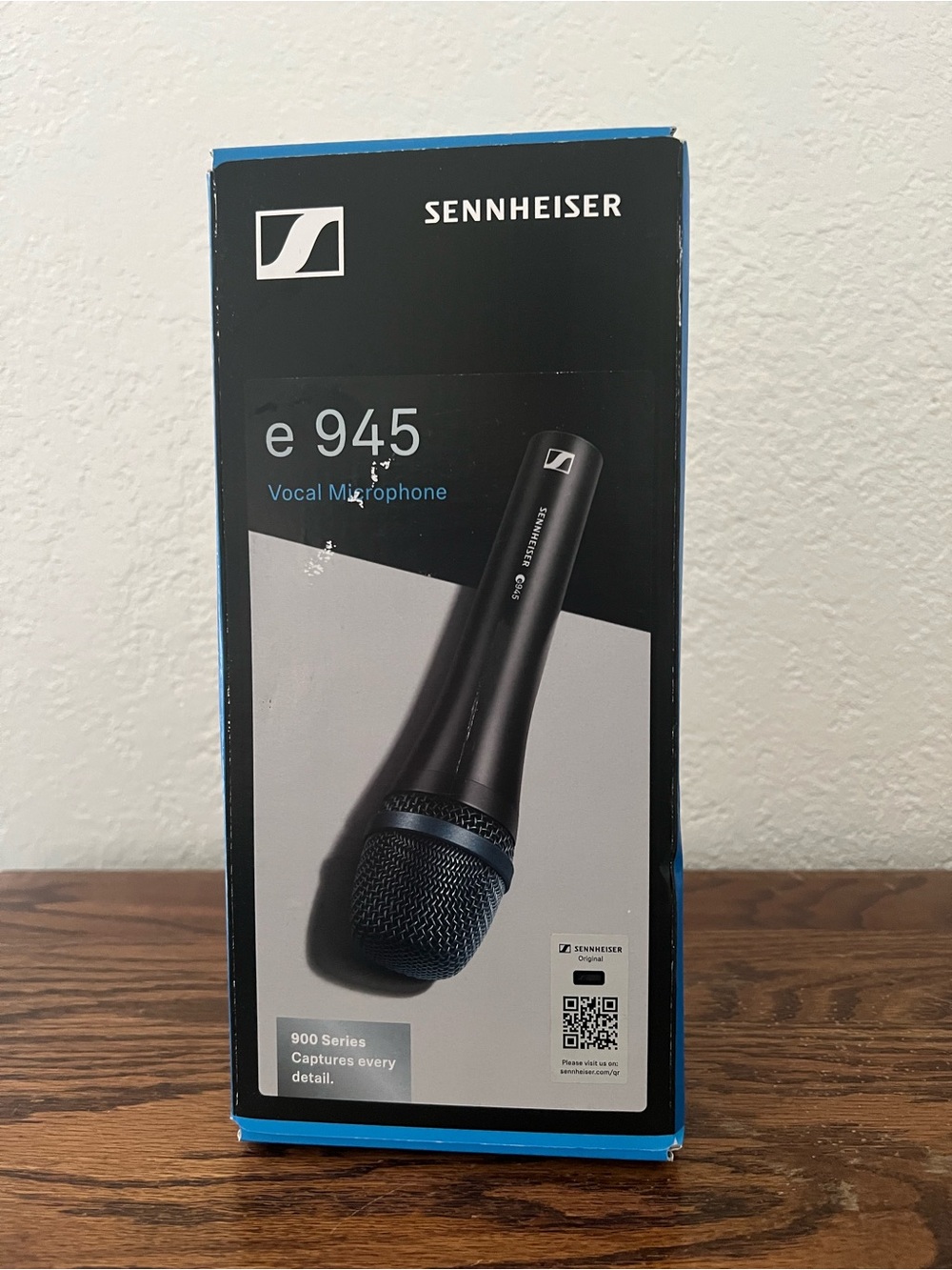 Sennheiser e945 Wired Super Cardioid Dynamic Handheld Microphone